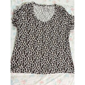 Banana Republic Malibu Tee Women L Brown Excellent Leopard Print Scoop Neck Top